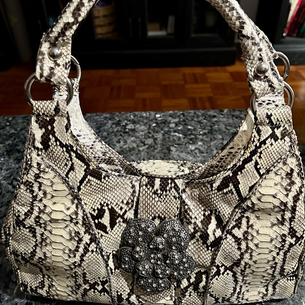 Gorgeous Vero Pitone Python Shoulder Bag With Cry… - image 1
